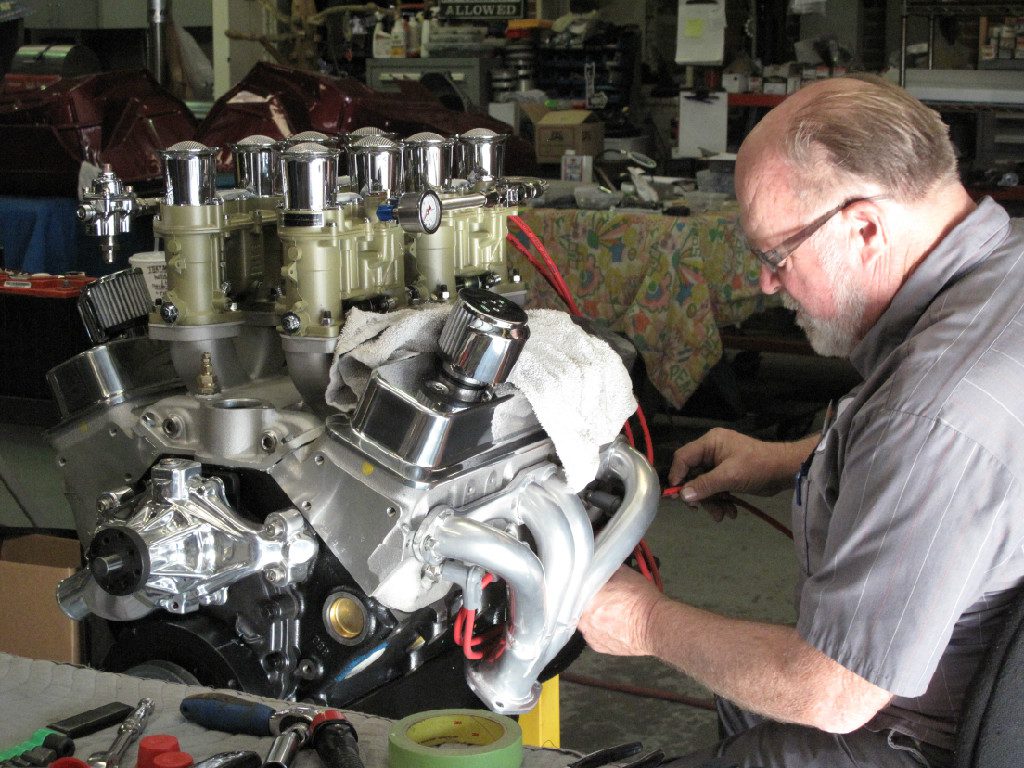 engine of Ford Roadster